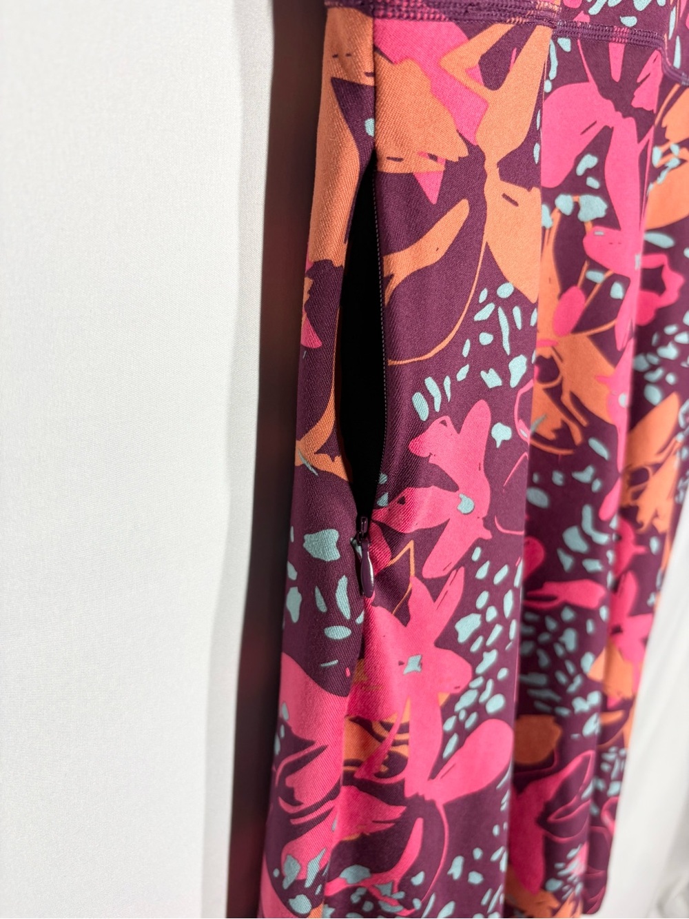 Like New Title Nine Tank Dream Dress in Burgundy, Pink, & Orange Floral. Small - Picture 5 of 13